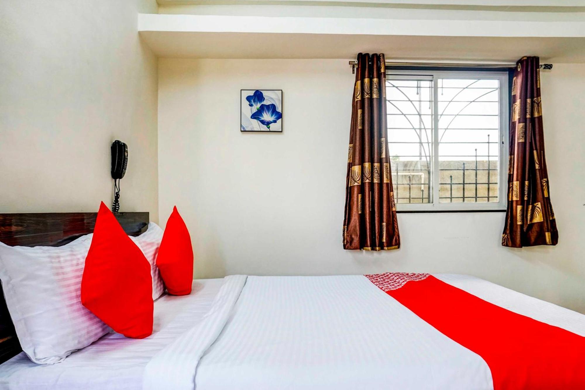 Flagship 79177 Hotel Inn Pune Exterior foto