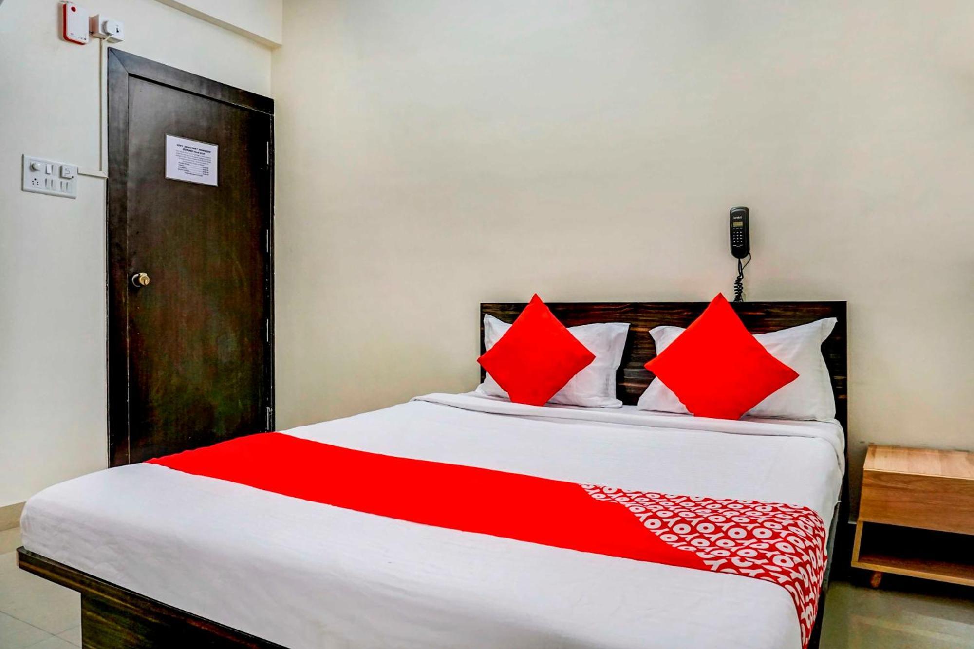 Flagship 79177 Hotel Inn Pune Exterior foto