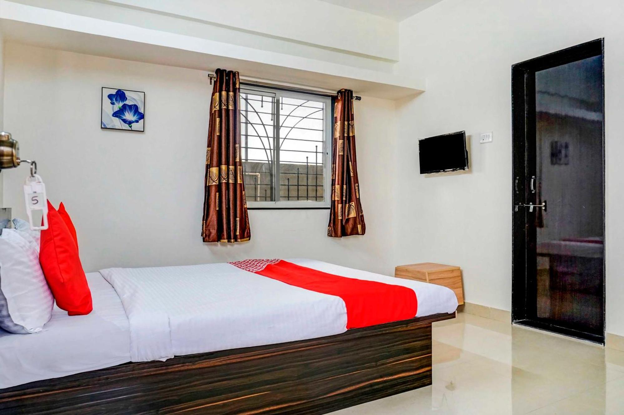 Flagship 79177 Hotel Inn Pune Exterior foto